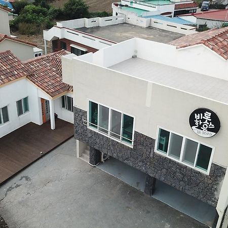 Be Road House Hotel Jeju Bagian luar foto